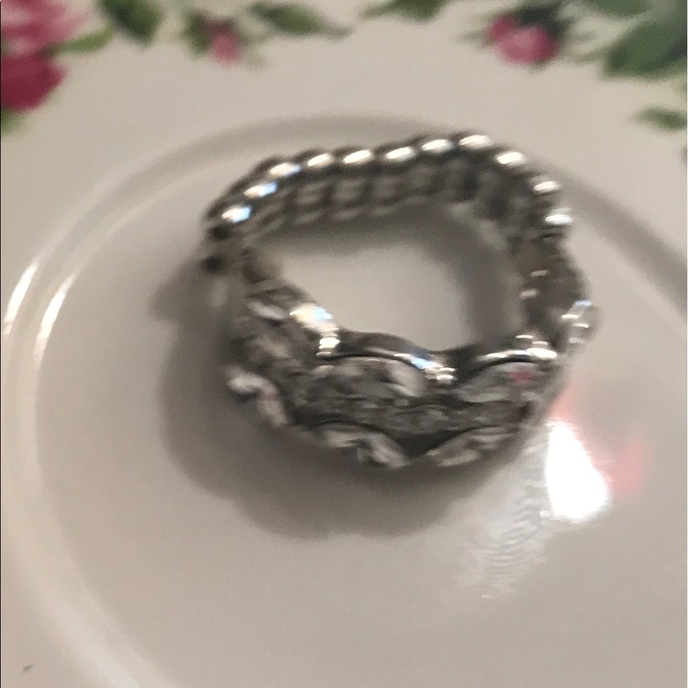 Silver ring - Picture 2 of 11